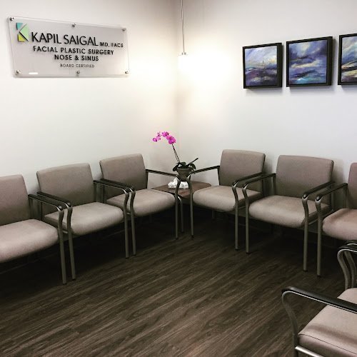 Dr. Kapil Saigal, MD, FACS